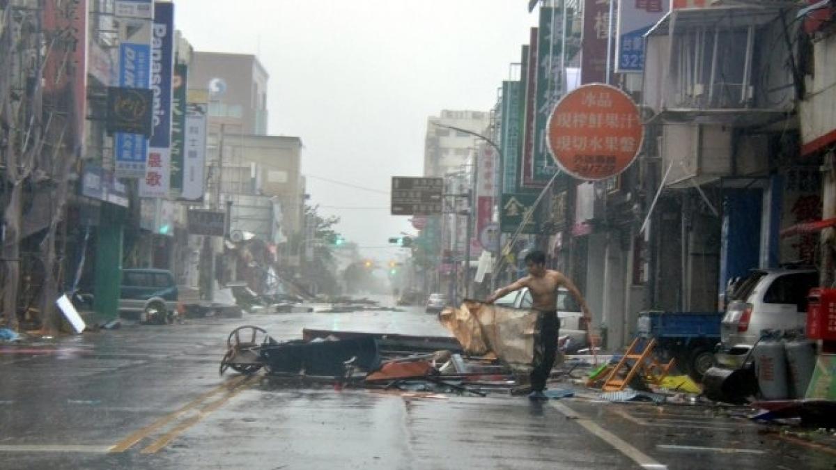 Nine dead in China as remnants of super typhoon Nepartak strike